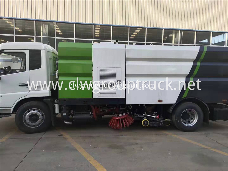 Sweeper Truck 7